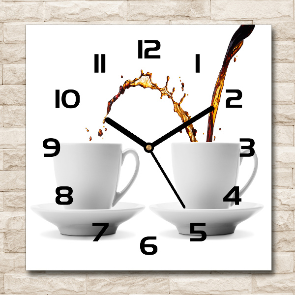 Wanduhr modern quadratisch Kaffee eingeschenkt