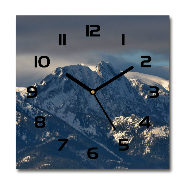 Wanduhr modern quadratisch Giewont im Winter
