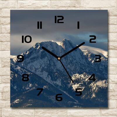 Wanduhr modern quadratisch Giewont im Winter