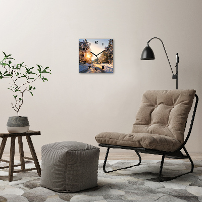 Wanduhr quadratisch Eine Straße im Wald im Winter