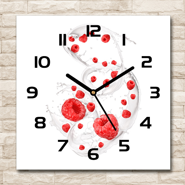 Wanduhr quadratisch Himbeeren mit Milch