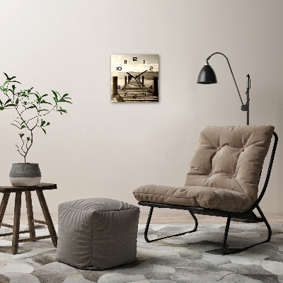 Wanduhr modern quadratisch Holzsteg