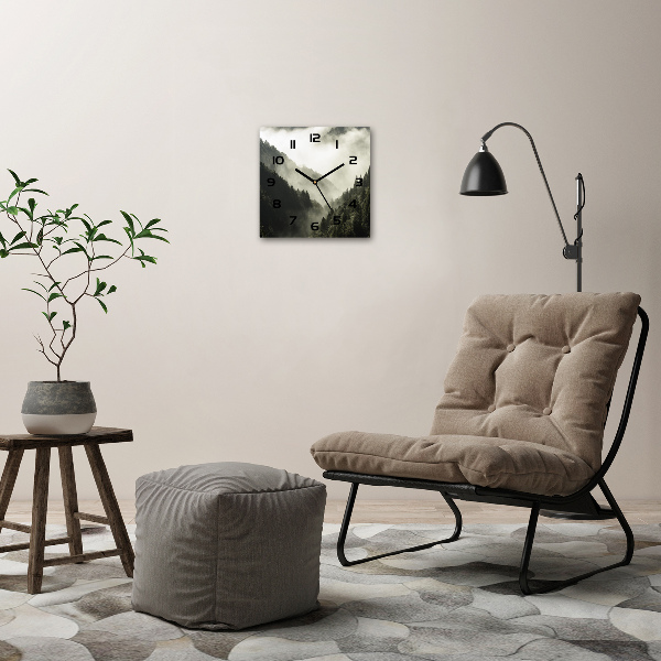 Wanduhr quadratisch Nebel über dem Wald