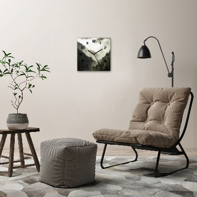 Wanduhr quadratisch Nebel über dem Wald