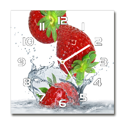 Wanduhr modern quadratisch Erdbeeren und Wasser