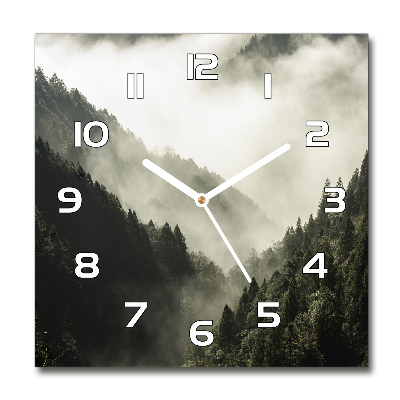 Wanduhr modern quadratisch Nebel über dem Wald