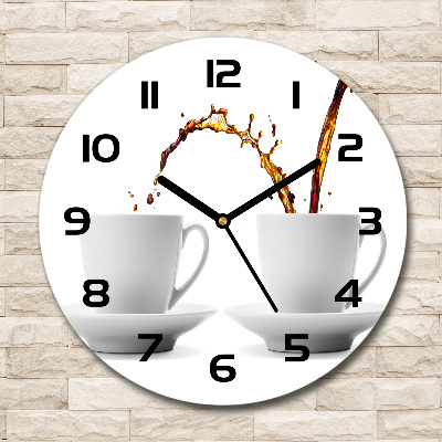 Wanduhr rund Kaffee eingeschenkt