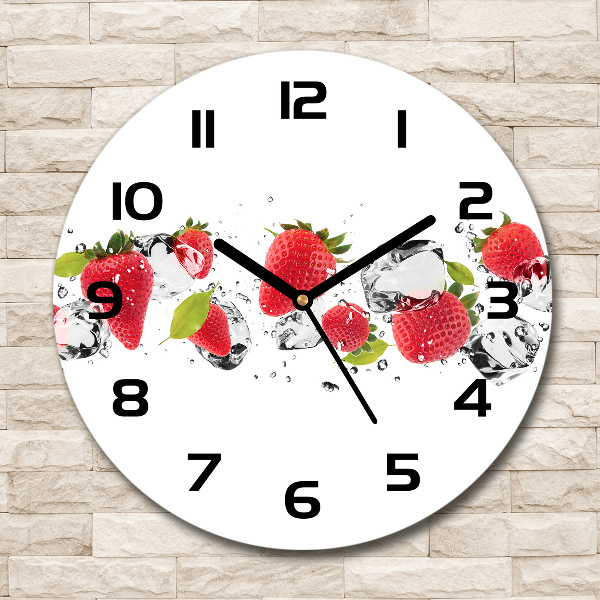 Wanduhr rund Erdbeeren und Wasser