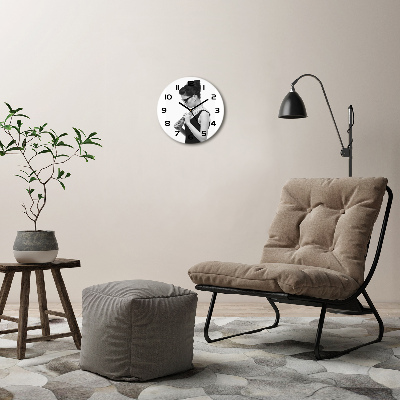 Wanduhr rund Frau mit Brille