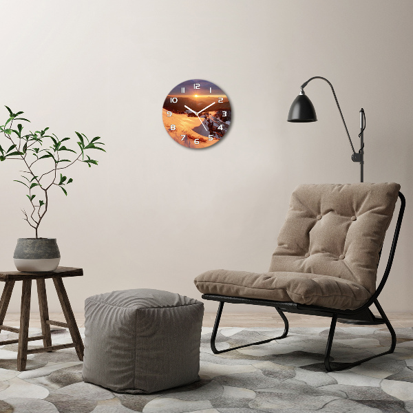 Wanduhr rund Winter in den Bergen