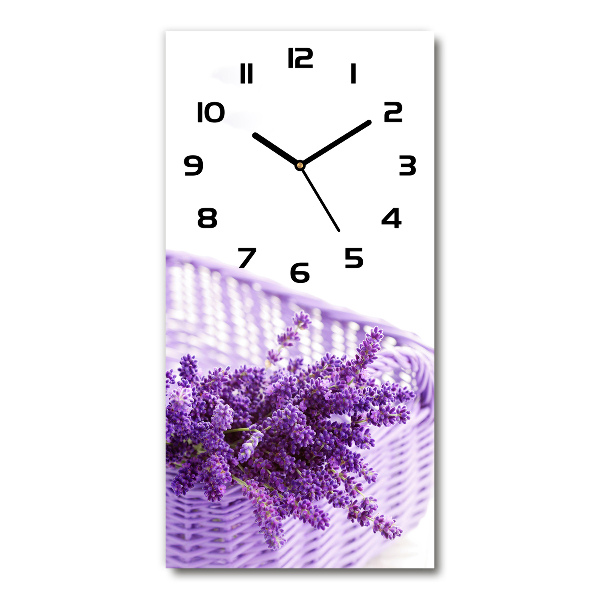Moderne wanduhr Lavendel im Korb