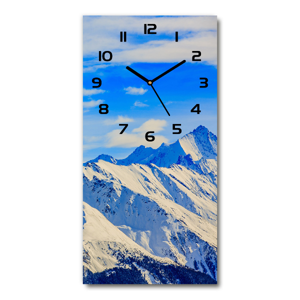 Moderne wanduhr Gebirge im Winter