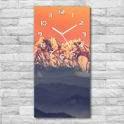 Vertikale Uhr Panorama der Tatra-Berge