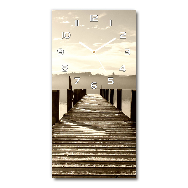 Vertikale Uhr Holzsteg