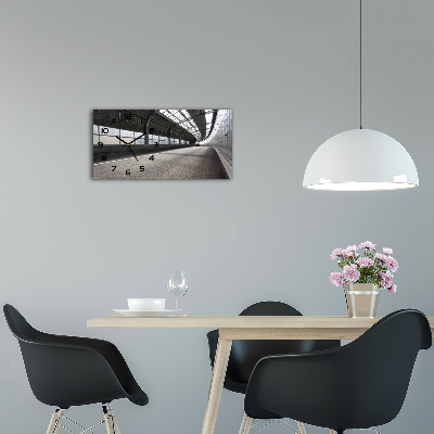 Glasuhr Straße im Tunnel