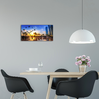 Horizontale Uhr Abu Dhabi Ost