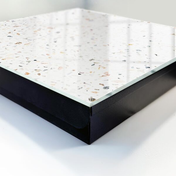Schlüsselbox zur Wandmontage in heller Terrazzo-Optik