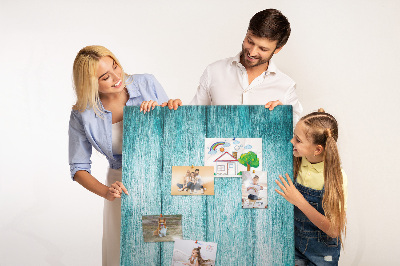 Pinnwand mit Motiv aus sonnenblauen Holzplanken