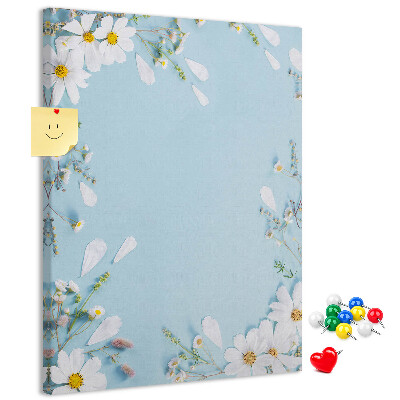 Bedruckte Korkplatte mit Blumenmuster auf blauem Hintergrund