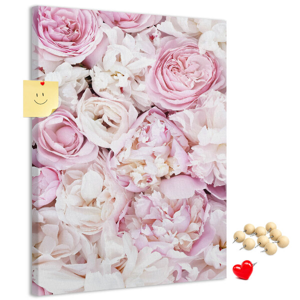 Kork-Pinnwand mit Motiv aus rosa Blüten in zarter Farbkombination