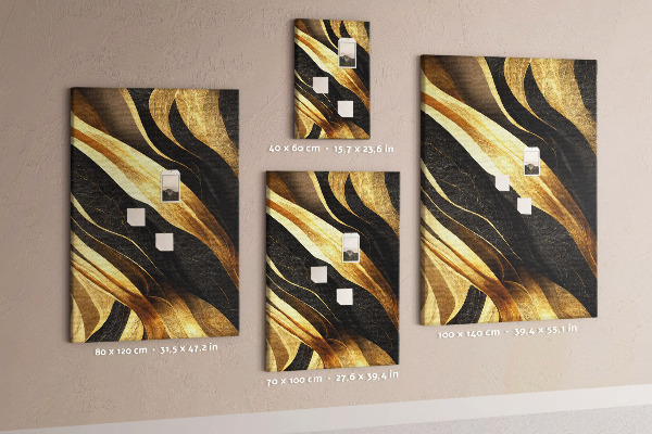 Kork-Pinnwand mit goldenen und schwarzen Wellen in Stofftextur