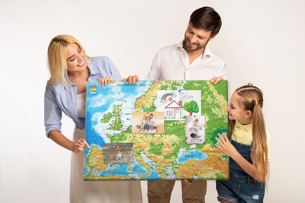 Europa-Karte mit Korkrückwand geografische Darstellung auf Kork