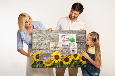 Kork-Pinnwand mit Motiv Sonnenblumen auf Holzbrettern