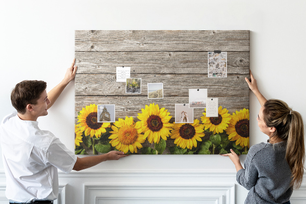 Kork-Pinnwand mit Motiv Sonnenblumen auf Holzbrettern