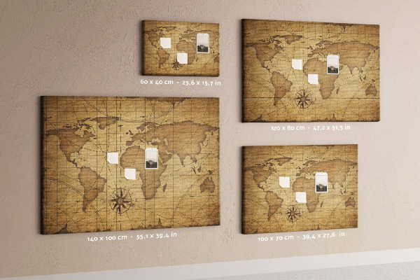 Korktafel mit Motiv einer antiken Weltkarte mit Kompass