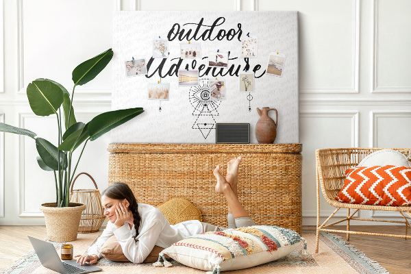 Bilder mit Korkrückwand mit Outdoor-Abenteuer-Symbolen