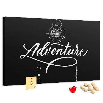 Korktafel mit dem Motiv Eine Reise ins Unbekannte mit Kompass und den Sternen