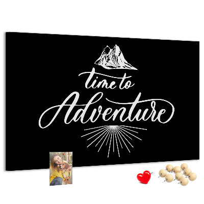 Korktafel mit Bergmotiv Zeit für ein Abenteuer