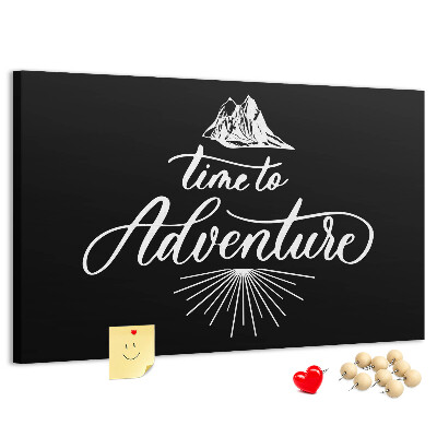 Korktafel mit Bergmotiv Zeit für ein Abenteuer