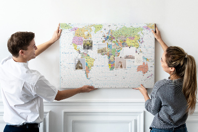Korktafel weltkarte mit farbigen kontinenten