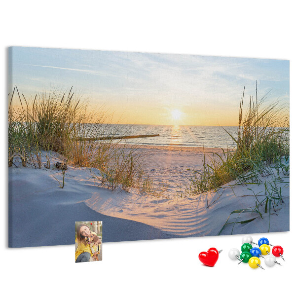 Bild mit Korkrückwand Sonnenuntergang über Strand und Dünen