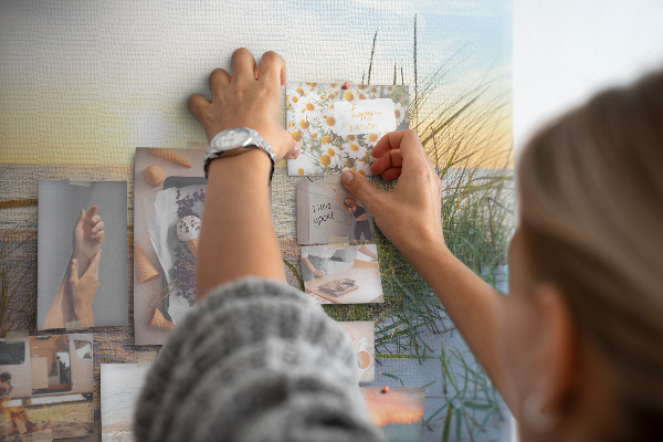 Bild mit Korkrückwand Sonnenuntergang über Strand und Dünen