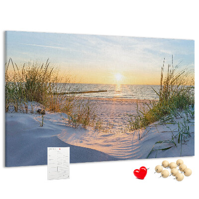 Bild mit Korkrückwand Sonnenuntergang über Strand und Dünen