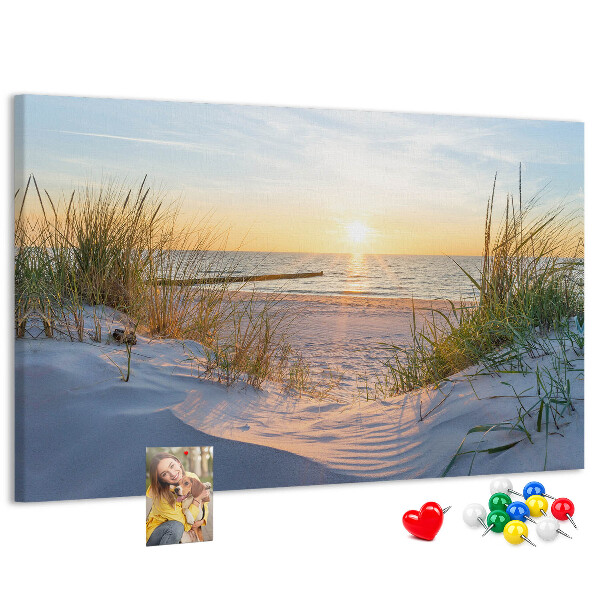 Bild mit Korkrückwand Sonnenuntergang über Strand und Dünen
