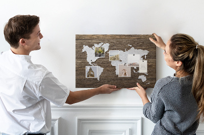 Weltkarte auf Holzgrund mit Korkrückwand
