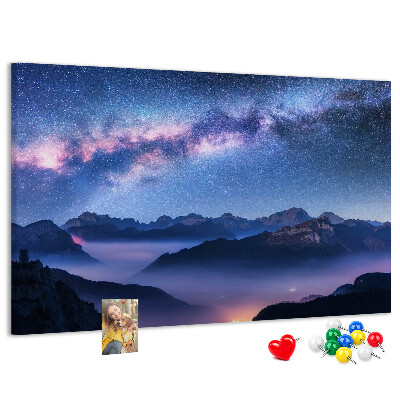 Korkbild Nachthimmel über einer Berglandschaft