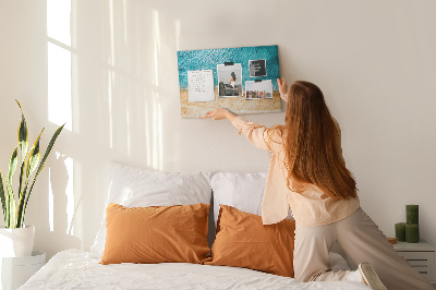 Korkbild mit Motiv Strand, Wellen und Fußspuren
