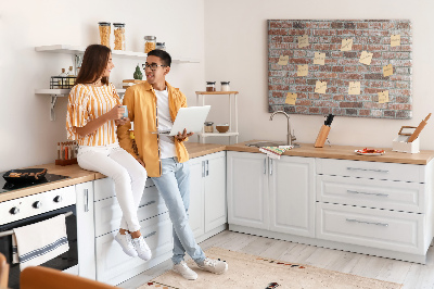 Bild mit Korkrückwand Ziegelwandmotiv mit natürlicher Oberfläche