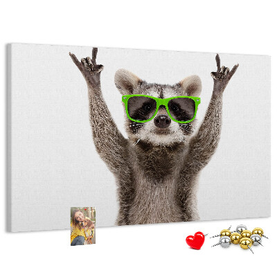 Korktafel mit Motiv verrückter Waschbär mit grüner Brille