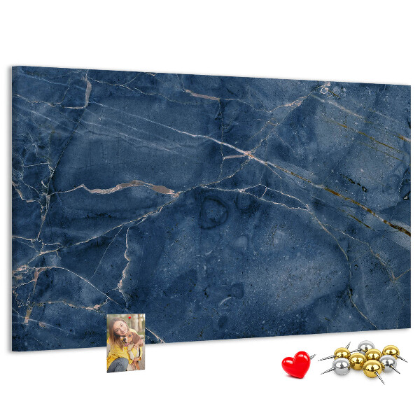 Korktafel in marineblauem Marmordesign mit hellen Adern