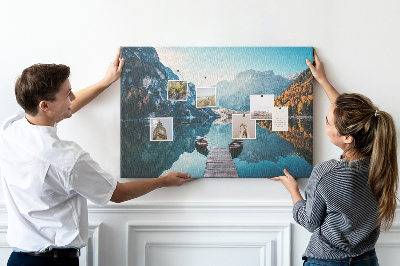 Korkbild Berglandschaft spiegelt sich im See