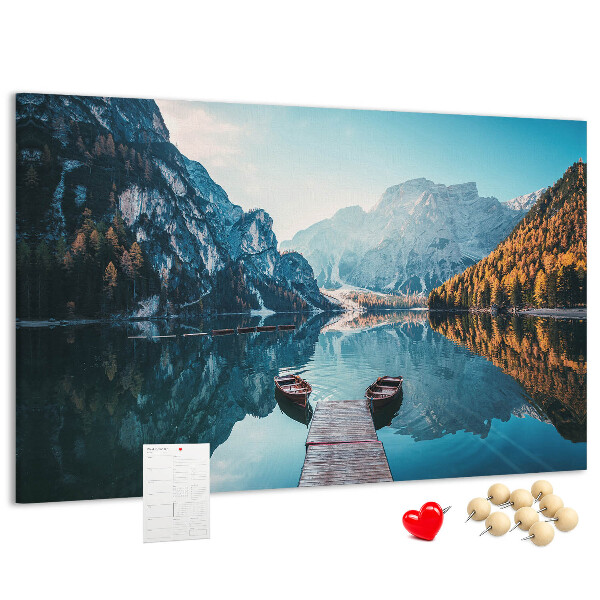 Korkbild Berglandschaft spiegelt sich im See