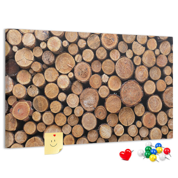 Korktafel mit kreisförmigem Muster aus natürlichen Baumstämmen
