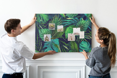 Bild mit Korkrückwand tropische Blätter auf dunklem Hintergrund