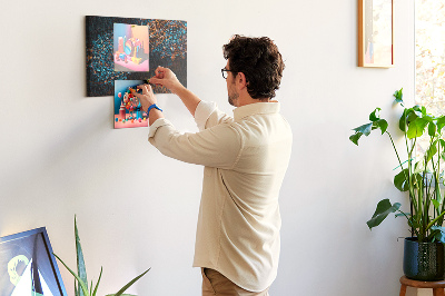 Kork-Pinnwand mit Motiv komplexer Mandalas in Blau- und Brauntönen