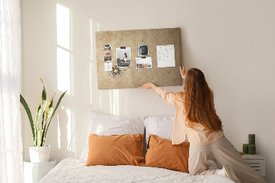 Korktafel mit Motiv einer antiken Karte und Kompass